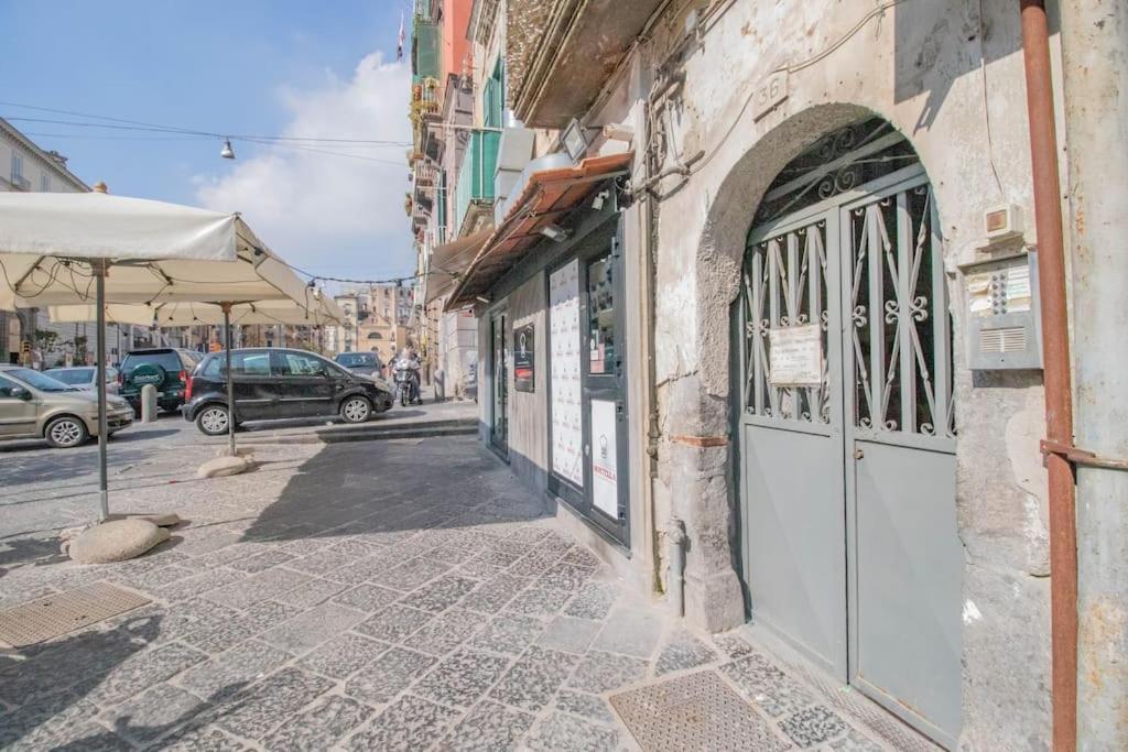 Appartamento Caracciolo 36